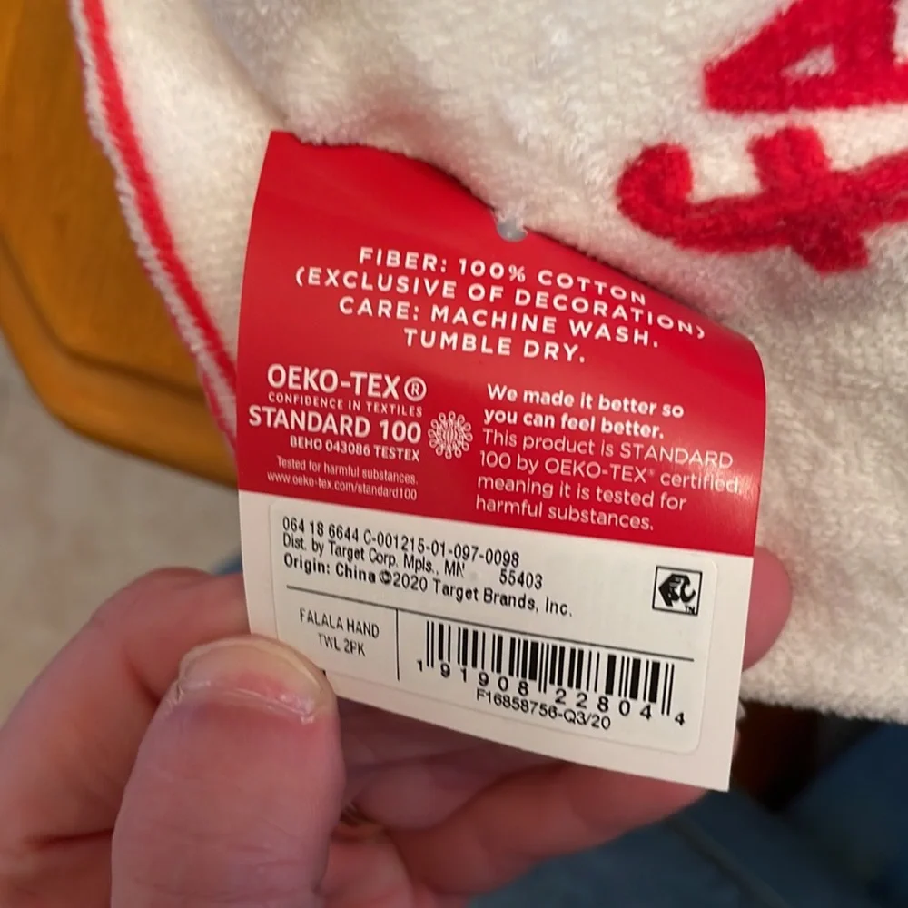 NWT Wondershop 2 Pack Hand Towels
